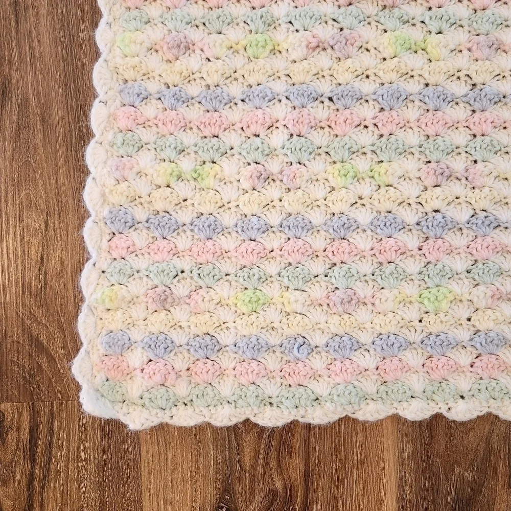 Crochet Handmade Pastel Pink Blue White Throw Lap Baby Blanket Afghan